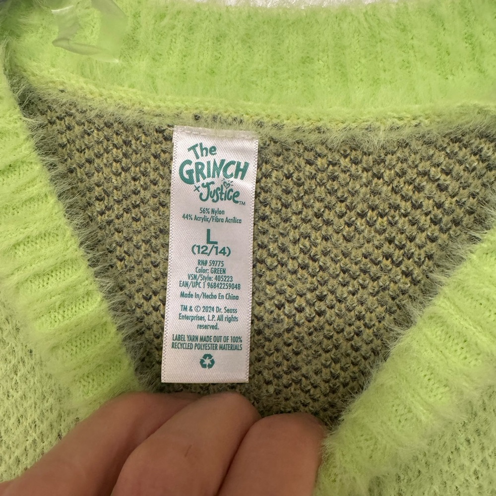 Green Sweater - Picture 4 of 5